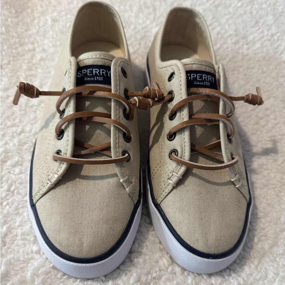 Sperry Tan Canvas Shoes with Brown Laces